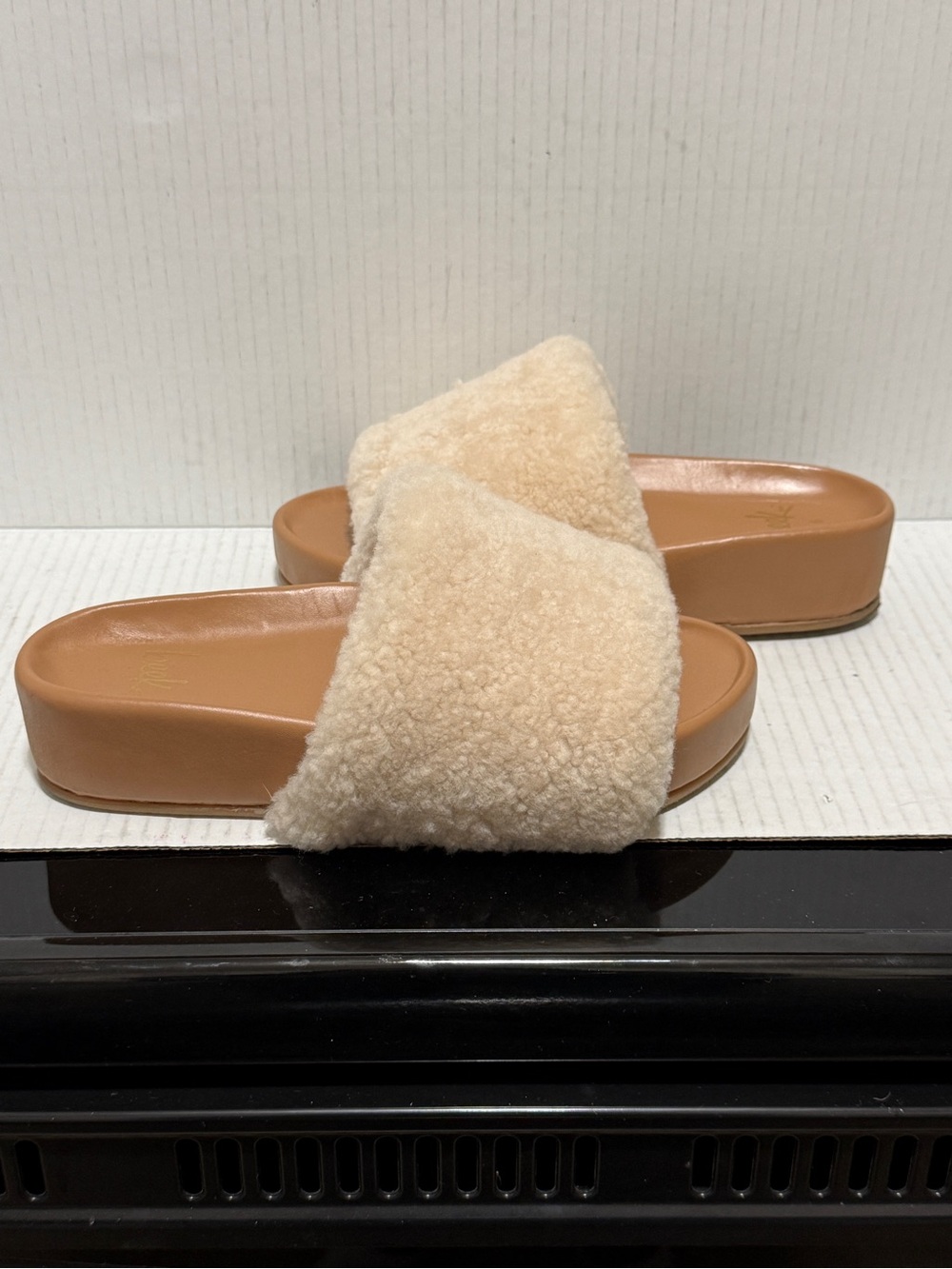 Beek Anthropologie Pelican Beige Shearling Sherpa Slides Shoes Sz 6 Comfortcore